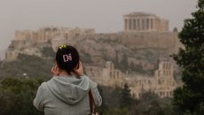Αφρικανική σκόνη: «Πορτοκαλί εισβολέας» σκοτείνιασε τη χώρα – Πόσο σημαντικό ήταν το επεισόδιο μεταφοράς σκόνης