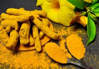 Όλα όσα αξίζει να ξέρεις για τον κουρκουμά και τα πολλαπλά οφέλη του