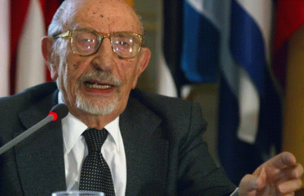 Βύρων Θεοδωρόπουλος: Μεταξύ πολιτικής και ποίησης