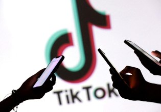 H Κομισιόν απειλεί το TikTok με πρόστιμο για τον «εθιστικό σχεδιασμό» του
