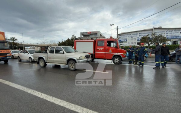 Ηράκλειο: Καρέ – καρέ η παράσυρση της 52χρονης από φορτηγό στο Γιόφυρο