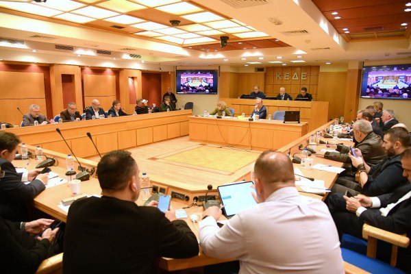 Στο επίκεντρο της ΚΕΔΕ η Συνταγματική Αναθεώρηση