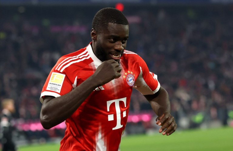 «Έδεσε» τον Ουπαμεκανό στο Μόναχο ως το 2030 η Μπάγερν