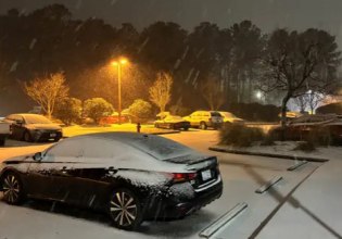 Προβλήματα στις ΗΠΑ από τη χιονιοθύελλα