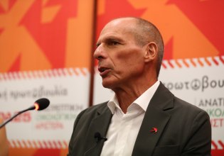 Γ. Βαρουφάκης: Οι Αρχές εξαντλούν την αυστηρότητά τους και τον παραπέμπουν σε δίκη μετά τις δηλώσεις για τα ναρκωτικά