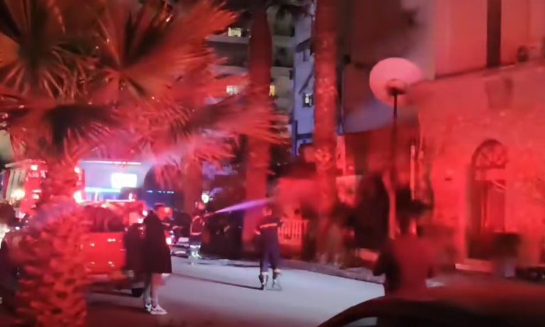 Μεγάλη φωτιά στο κέντρο του Βόλου – Συναγερμός στην Πυροσβεστική