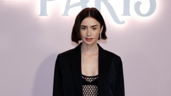 Λίλι Κόλινς: Η πρωταγωνίστρια του «Emily s in Paris»  γίνεται η Όντρεϊ Χέπμπορν στο «Breakfast at Tiffany’s»