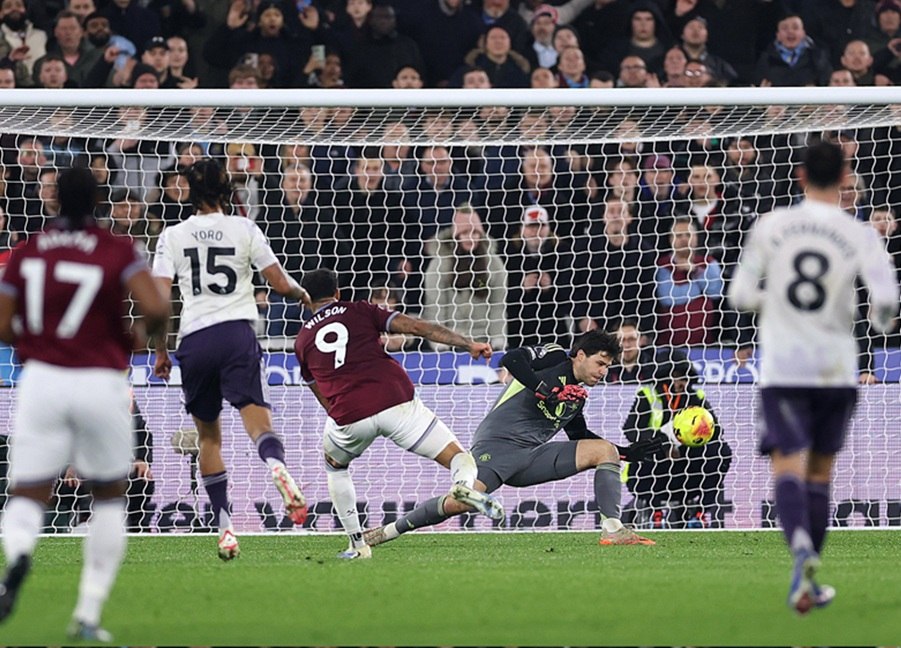 Γουέστ Χαμ – Μάντσεστερ Γιουνάιτεντ 1-1: Γλίτωσαν την ήττα στο 90+6′ οι «κόκκινοι διάβολοι»