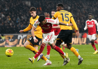 Γουλβς – Άρσεναλ 2-2: Γκέλα στο 90+4′ για τους Κανονιέρηδες