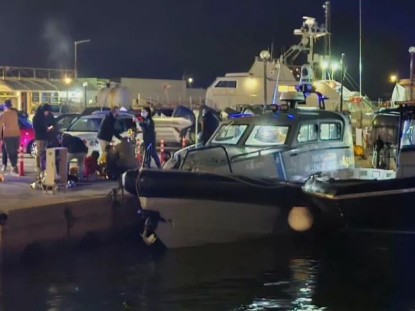 Τραγωδία στη Χίο: «Πόλεμος, είδαμε ένα σκάφος χτυπημένο, μισοβουλιαγμένο και πτώματα» – Συγκλονίζει η μαρτυρία δύτη