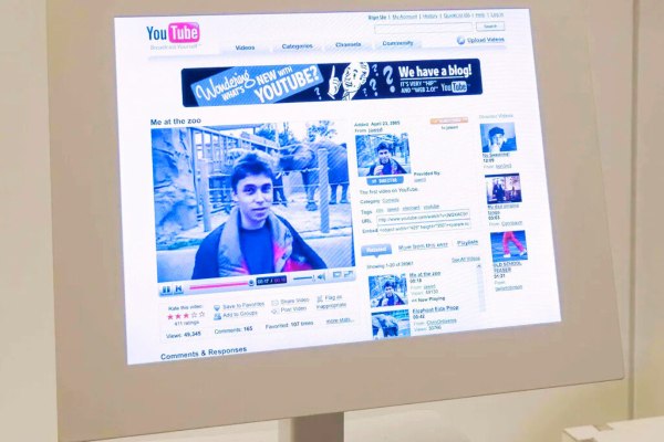 Το YouTube ανήκει πλέον στο Μουσείο: Το Me Αt Τhe Zoo μόνιμο έκθεμα στο V&A – «Τεράστιες προβοσκίδες»