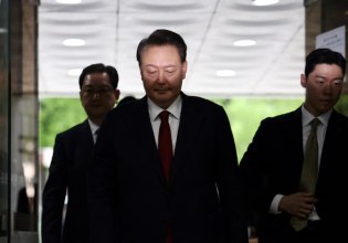 Νότια Κορέα: Ο πρώην πρόεδρος Γιουν άσκησε έφεση στην καταδίκη του να εκτίσει ισόβια κάθειρξη