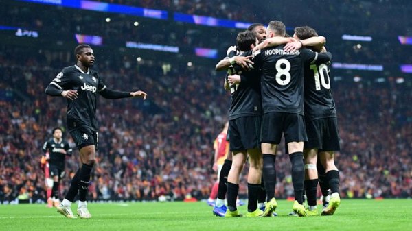 Άνοιξε το σκορ η Γαλατάσαραϊ, ανατροπή με δύο γκολ του Κουπμάινερς για την Γιουβέντους (vids)