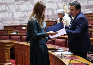 Σ. Ζαχαράκη: Τα πρώτα δείγματα της αρχιτεκτονικής του νέου Λυκείου – Τα κομβικά σημεία πριν το «Εθνικό Απολυτήριο»