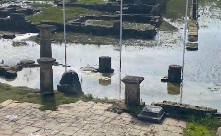 Εικόνες ντροπής και εγκατάλειψης στον αρχαιολογικό χώρο της Ήλιδας