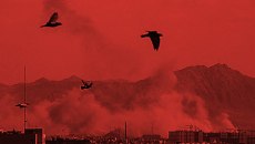 Η ειρήνη ήταν σε απόσταση αναπνοής, και τότε οι ΗΠΑ και το Ισραήλ επιτέθηκαν στο Ιράν