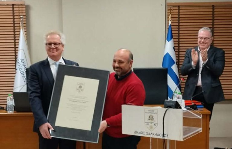 Επίτιμος Δημότης Χαλκηδόνος ο γλωσσολόγος, καθηγητής Mark Janse