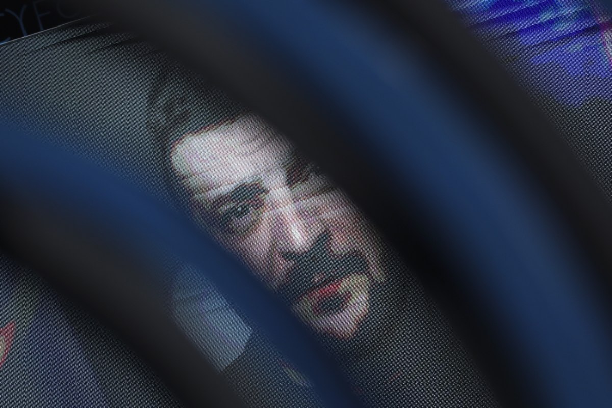 Ο Τραμπ πιέζει τον Ζελένσκι να συνάψει «συμφωνία» – Βάζει εμπόδια, λέει