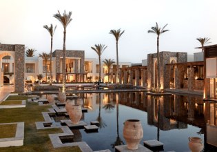 Πάσχα στο Amirandes: Μια αυθεντική κρητική εμπειρία στο εμβληματικό resort της Grecotel