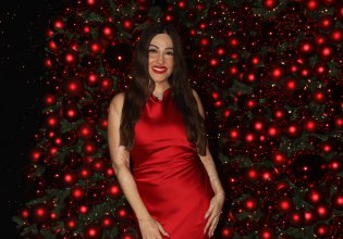 Ιωάννα Παλιοσπύρου: Συνεχίζει τις επεμβάσεις στο εξωτερικό