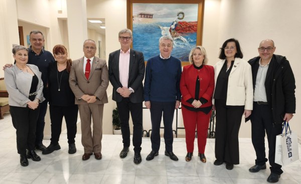 Συνάντηση Περιφερειάρχη Κρήτης με τον Γενικό Γραμματέα των Ευρωπαϊκών Σχολείων