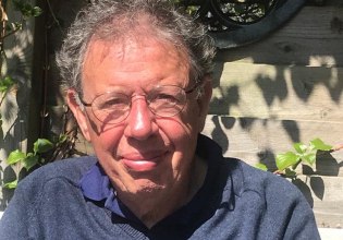 Έφυγε από τη ζωή ο Ολλανδός εθελοντής της Λέσβου που δικάστηκε για την ανθρωπιά του