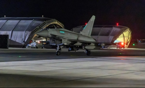 Κύπρος: «Απειλή ασφάλειας» στη βρετανική βάση στο Ακρωτήρι – Αναφορές για «πτώση αεροσκάφους» και «έκρηξη»