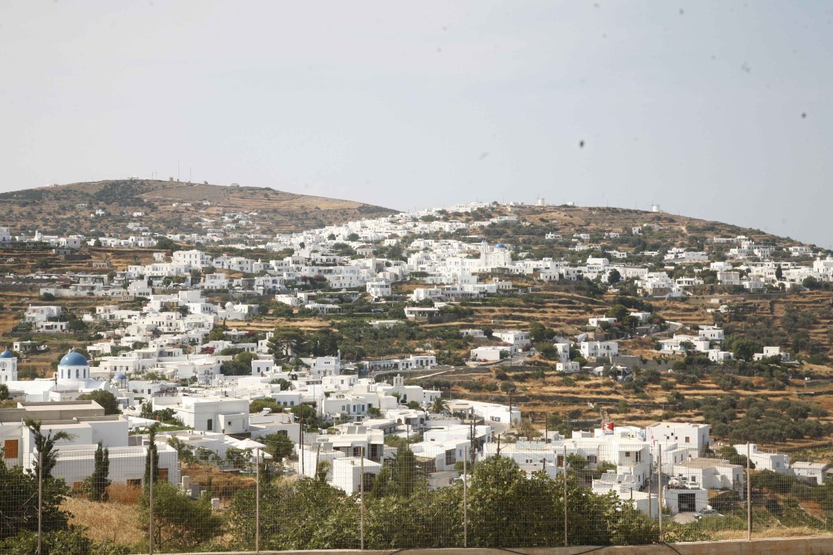 «Μας παίζουν και μας κοροϊδεύουν»: Σφοδρές αντιδράσεις στη Σίφνο που μένει χωρίς παιδίατρο