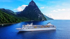 15 χρόνια, 147 λιμάνια, 380.000 ευρώ: Καλοκαίρι για πάντα στο κρουαζιερόπλοιο-πολιτεία Οδύσσεια