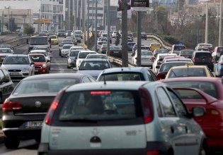 Κίνηση στους δρόμους: Ουρές χιλιομέτρων στον Κηφισό – Καθυστερήσεις και στην Αττική Οδό
