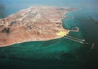 Νησί Χαργκ: Οι ΗΠΑ έβαλαν στο στόχαστρο την καρδιά της οικονομίας του Ιράν – Πώς θα επηρεάσει αυτό τον πόλεμο;