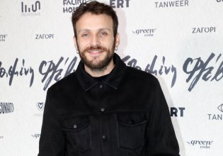 Γιώργος Μπένος: Πώς αντέδρασε ο πατέρας του στις βίαιες σκηνές του «Maestro»