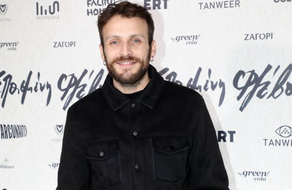 Γιώργος Μπένος: Πώς αντέδρασε ο πατέρας του στις βίαιες σκηνές του «Maestro»