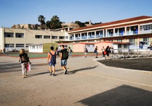 Επείγουσα εγκύκλιος – «Καμπανάκι» για τοξικό φυτό στις αυλές των σχολείων