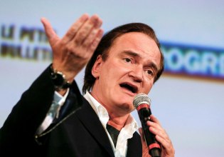 H Ροζάνα Αρκέτ θεωρεί ότι η χρήση της λέξης «Ν» στις ταινίες του Κουέντιν Ταραντίνο είναι καθαρός ρατσισμός