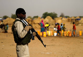 Δεκαέξι άμαχοι δολοφονήθηκαν σε επίθεση ενόπλων στον δυτικό Νίγηρα
