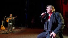 «Απ’ την Αγάπη Έχασα»: Ένα από τα τραγούδια που ηχογράφησε ο Μανώλης Λιδάκης λίγο πριν πεθάνει