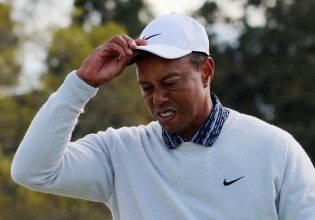 Ο Τάιγκερ Γουντς συνελήφθη για «οδήγηση υπό την επήρεια» μετά το τροχαίο του