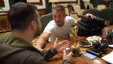 Τι Χόλιγουντ, τι Κίεβο; Ο Σον Πεν όπου κι αν πάει παίρνει ένα Όσκαρ