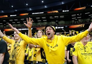 Οπαδός της Μπόντο Γκλιμτ πανηγύρισε τις πέντε σερί νίκες με… κούρεμα (vid)