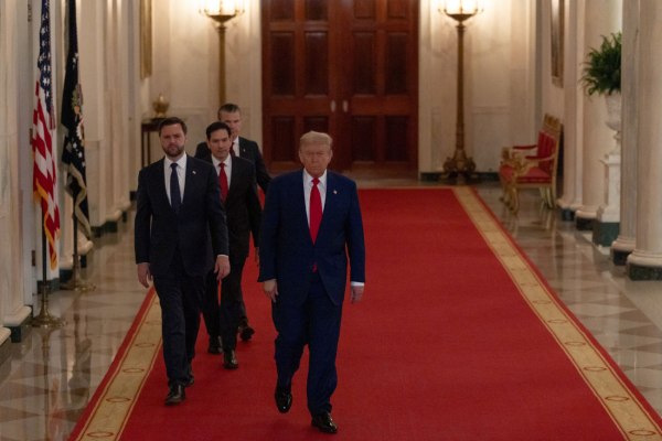 Από τον απομονωτιστή Βανς στο «γεράκι» Ρούμπιο – Ο πόλεμος στο Ιράν φουντώνει τη μάχη διαδοχής του Τραμπ