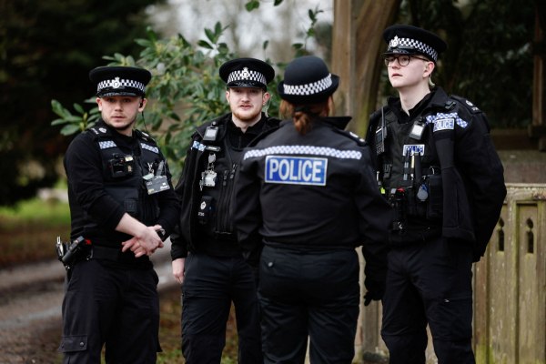 Τέσσερις συλλήψεις για κατασκοπεία υπέρ του Ιράν στη Βρετανία