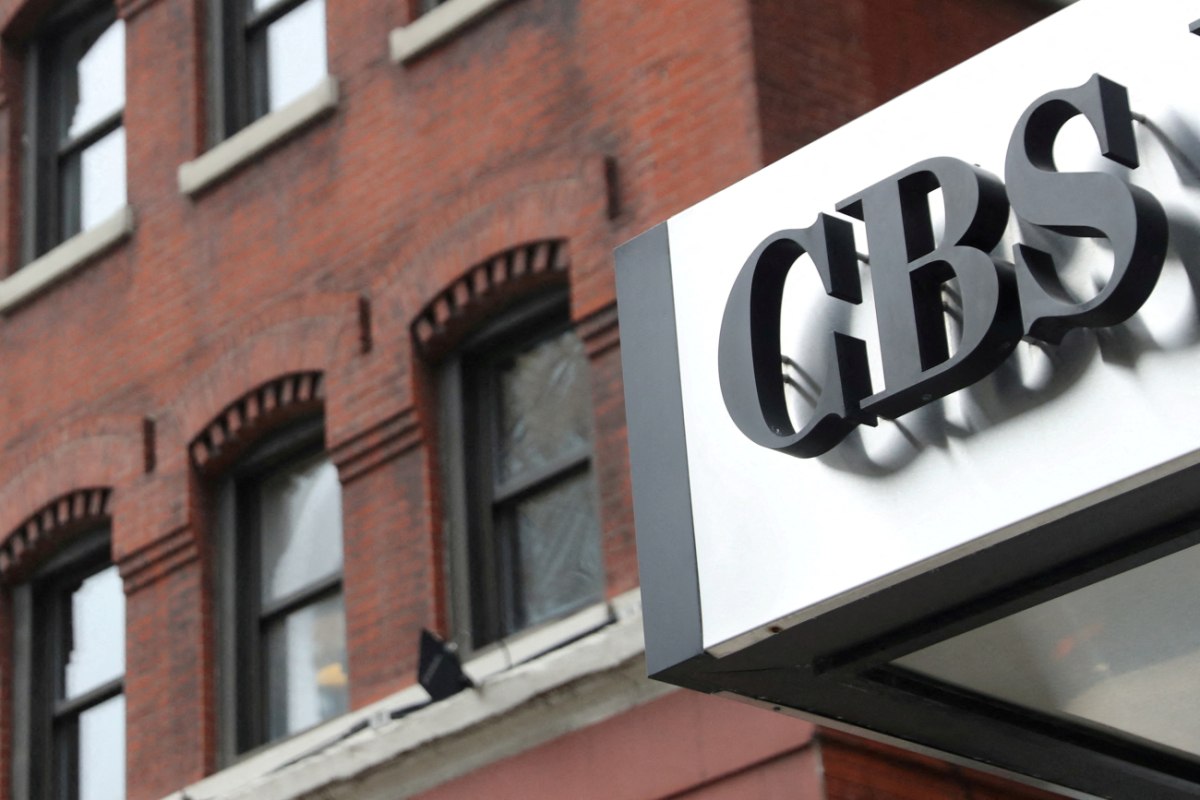 Κλείνει, μετά από σχεδόν 100 χρόνια λειτουργίας, το ενημερωτικό ραδιόφωνο του CBS – Απολύονται όλοι