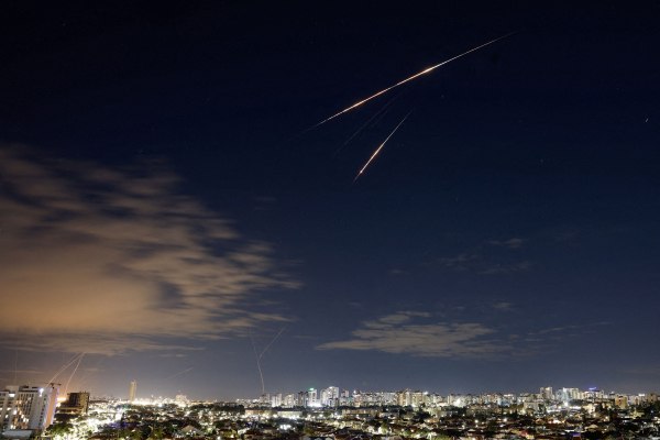 ΗΠΑ: Η έλλειψη σοβαρότητας του Ιράν στις συνομιλίες δεν άφησαν άλλη επιλογή στον Τραμπ παρά να επιτεθεί