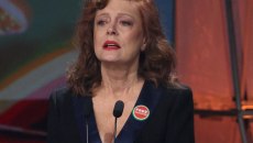 Η βραβευμένη με Όσκαρ ηθοποιός Σούζαν Σάραντον «εξαφανίστηκε» από το Χόλιγουντ επειδή διαδήλωσε για τη Γάζα