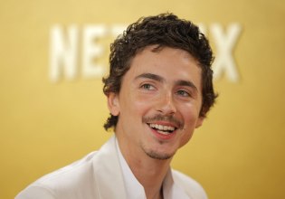 Οι εκστρατείες για τα Όσκαρ συνήθιζαν να είναι σοβαρές – Μετά εμφανίστηκε ο Τιμοτέ Σαλαμέ