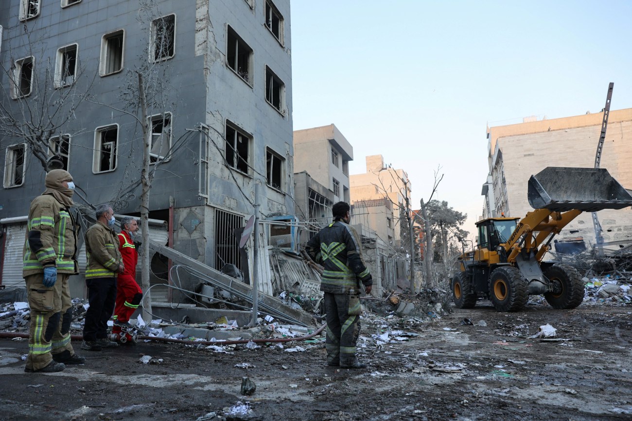 Χερσαίες επιδρομές του Ισραήλ στον νότιο Λίβανο – Κλειστές οι αμερικανικές πρεσβείες σχεδόν σε όλη την περιοχή