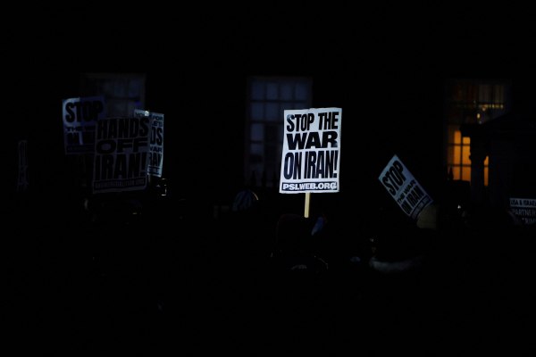 Ένας πόλεμος που απλώς φέρνει μεγαλύτερο χάος και μια πρόκληση για την Ευρώπη