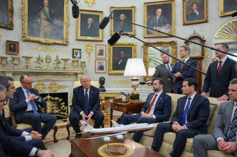 Οι ΗΠΑ άνοιξαν «βεντέτα» με την Ισπανία – Κατηγορούν τη Μαδρίτη ότι θέτει σε κίνδυνο τους Αμερικανούς