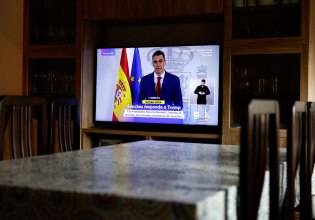 Η σημαία της ΕΕ έναντι του Τραμπ στα χέρια του Σάντσεθ – Η κυβίστηση Μακρόν και ο κατευναστικός Μερτς